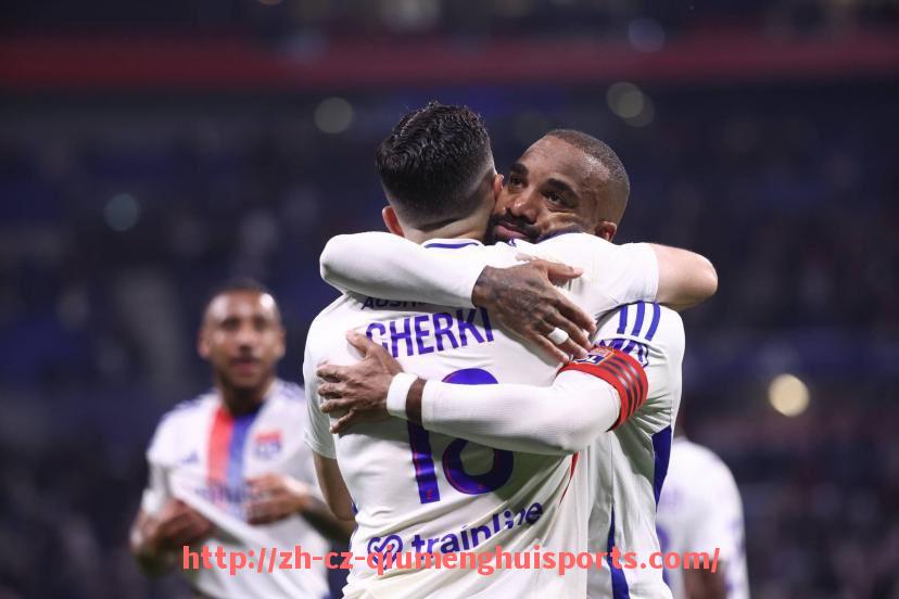 球盟会官网-法甲球员比赛表现总结及其对球队战术调整的影响