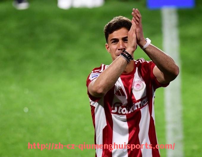 球盟会官网-2004年火箭队21号球员赛季表现分析